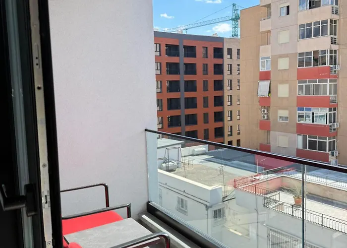 Edoria Apartment *